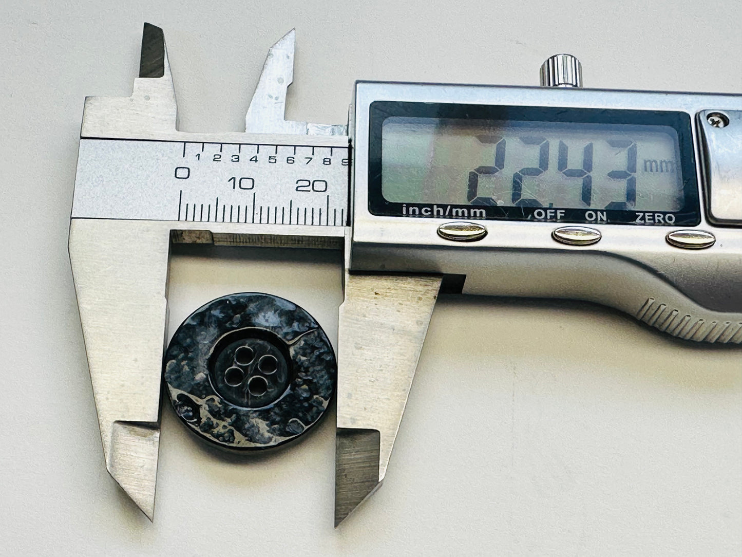 Black Buttons with Grey Detail – 22mm Sew-Through – Set of 6