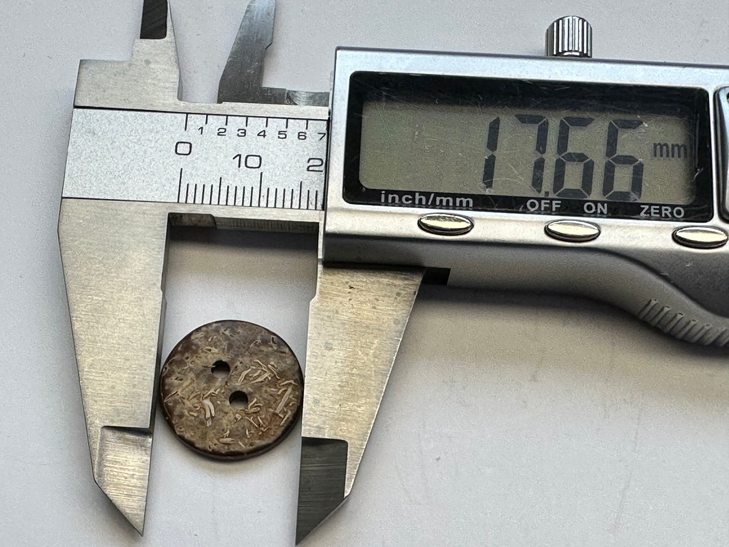 Brown Coconut Shell Buttons – 18mm – Natural Finish – Set of 10