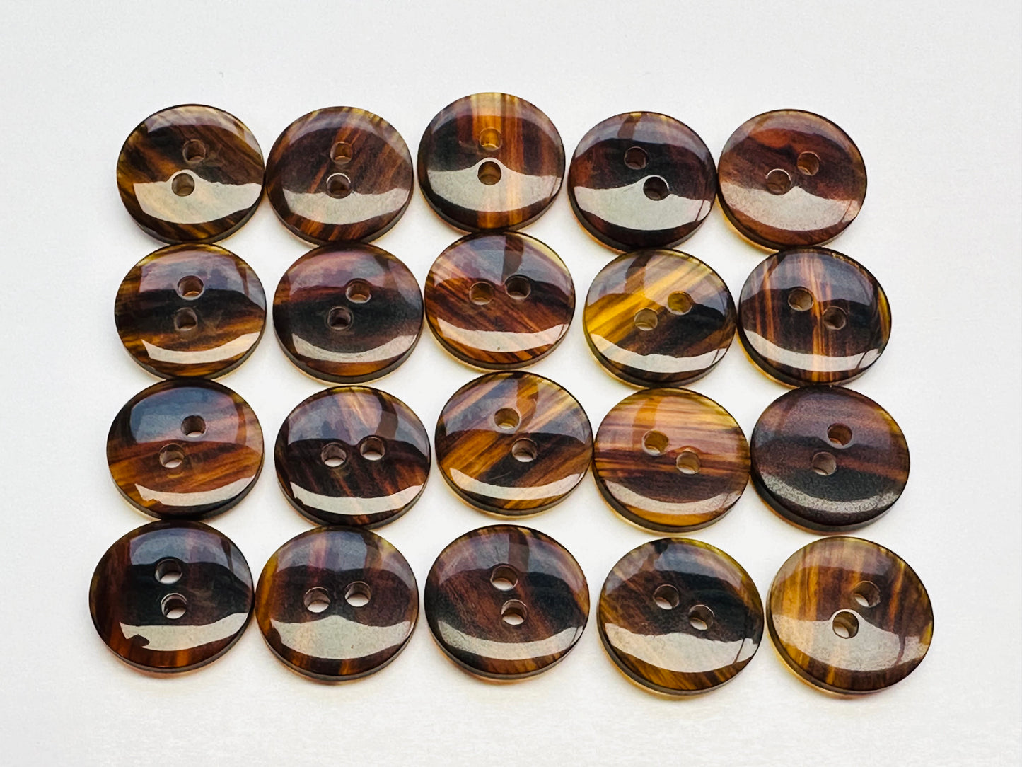 Faux Tortoiseshell Buttons – 14mm Sew-Through – Set of 20
