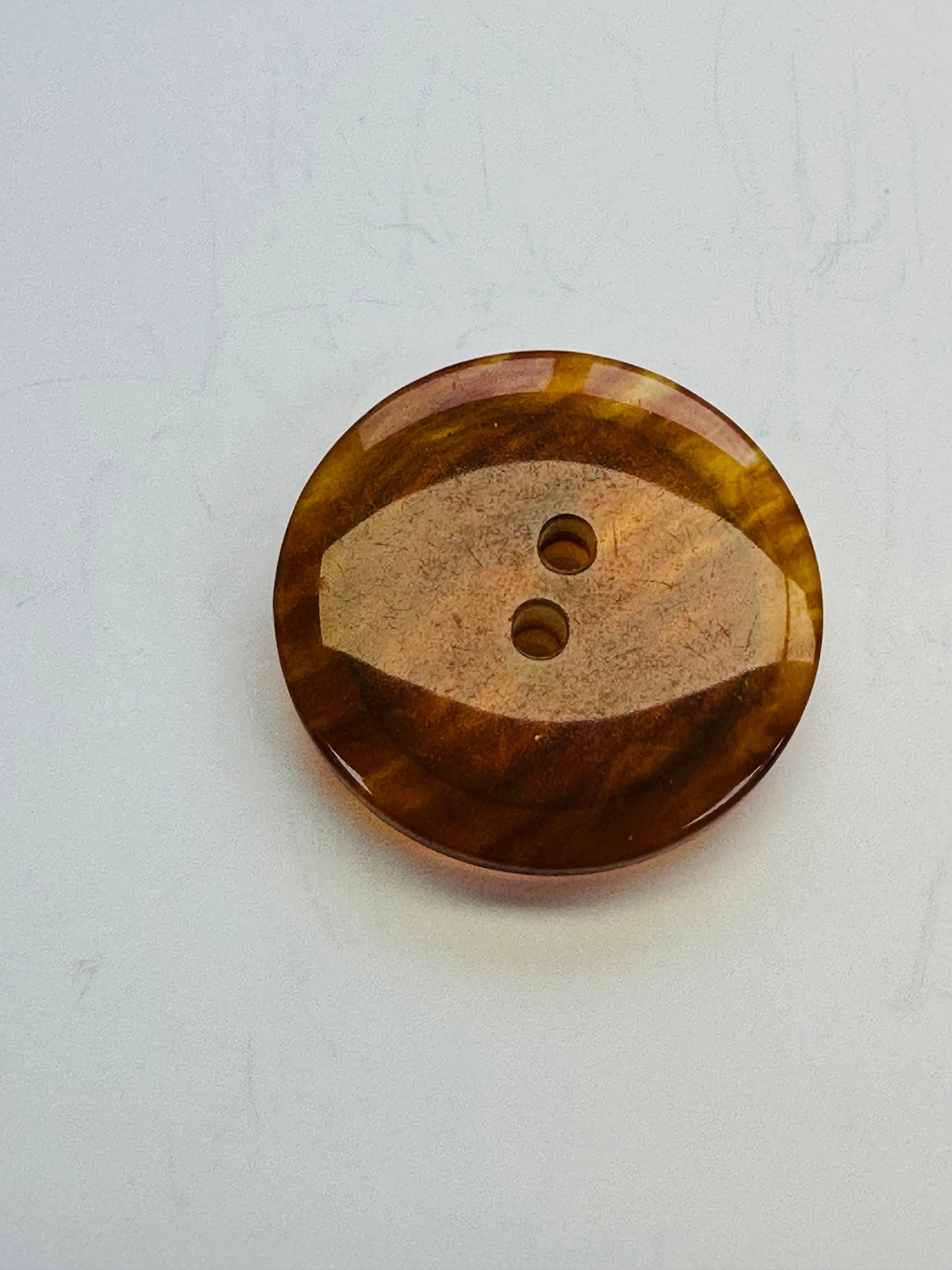 Brown Buttons with Tortoiseshell-Style Border & Pearlised Centre – 23mm – Set of 6