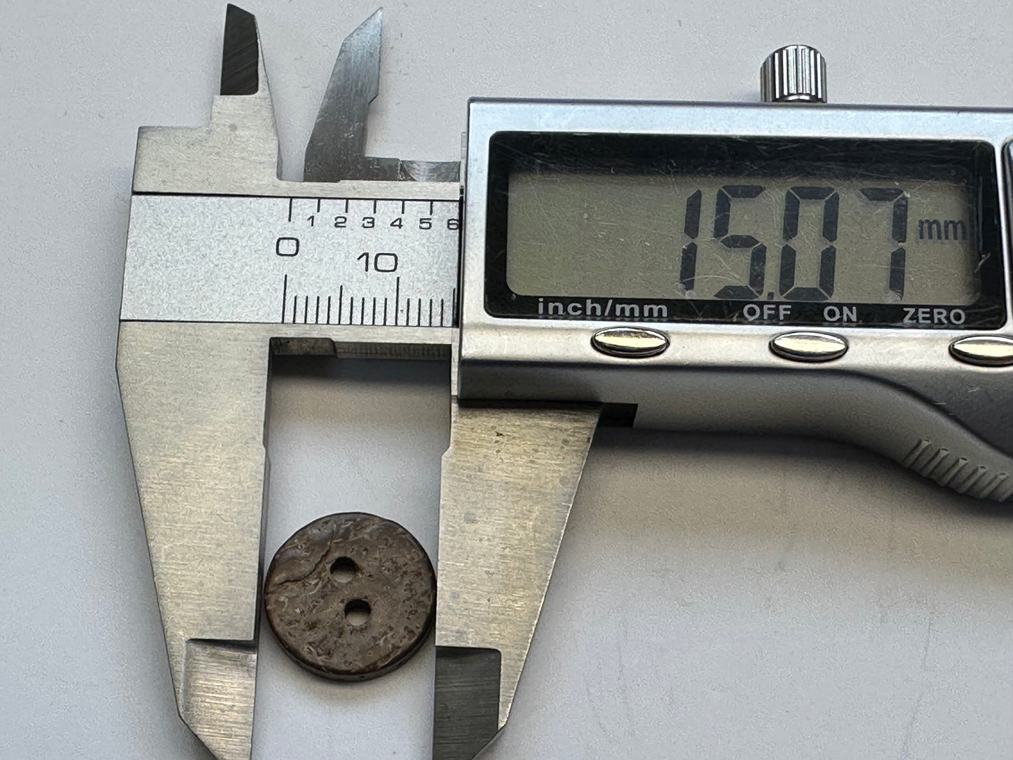 Brown Coconut Shell Buttons – 15mm – Natural Finish – Set of 10