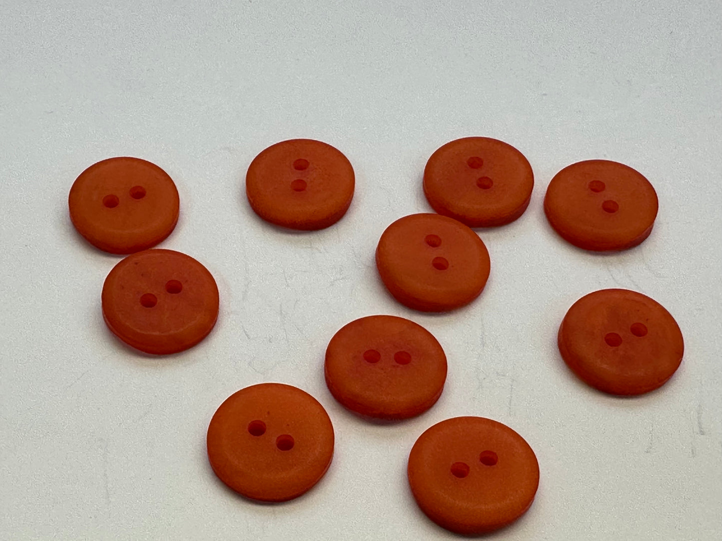 Orange Buttons – 15mm Ombre Textured Sew-Through – Set of 10